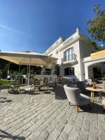 Byggingin sem hótelið er í