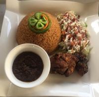 Jídlo v hotelu nebo okolí