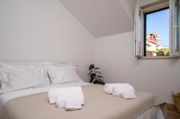 Postel nebo postele na pokoji v ubytování Heritage Island Escape - Casa Bola- Boutique Retreat