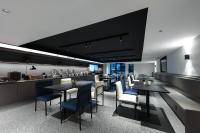 Un lugar para sentarse en Light Hotel Hangzhou West Lake Yintai Nansong Royal Street