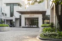 Eine Fassade oder ein Eingang zu Siam Kempinski Hotel Bangkok