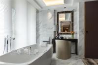Ein Badezimmer in der Unterkunft Siam Kempinski Hotel Bangkok