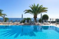 The swimming pool at or close to Salt Apartments Reina Sol