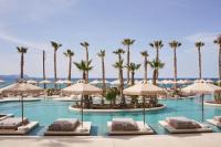 Bazén v ubytovaní Stella Blue Seaside Resort alebo v jeho blízkosti