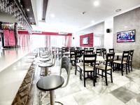 A television and/or entertainment centre at Pleasant apartment in Benalmadena near Playa Beach