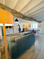 Posedenie v ubytovaní Maison bord de mer ・La côtière・