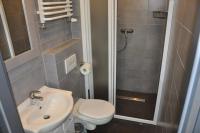 Kúpeľňa v ubytovaní 2-room apartment 30 m2, Rewal