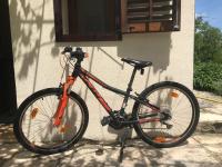 Jazda na bicykli v okolí ubytovania Family friendly holiday home "Ana"