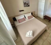 Posteľ alebo postele v izbe v ubytovaní Eleana apartments and studios