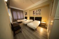 Postel nebo postele na pokoji v ubytování Wow Hostel Barcelona