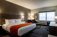Amsterdam Inn & Suites, Ascend Hotel Collectionにあるベッド