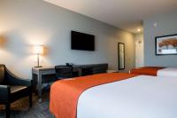 Amsterdam Inn & Suites, Ascend Hotel Collectionにあるベッド