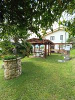 Zahrada ubytování Apartamentos la Escuela en Cantabria