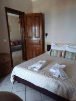 Posteľ alebo postele v izbe v ubytovaní Eleana apartments and studios
