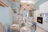 A kitchen or kitchenette at Design Loft - Nel cuore di Roma