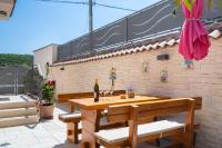 Balkon lub taras w obiekcie Holiday home in Krnica/Istrien 38131