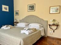 A bed or beds in a room at Casino di Pragatto