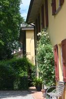 The building in which a panziókat is located