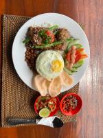 Mad på pensionatet eller i nærheden