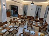 Khu vực ghế ngồi tại SARBON HOTEL KhIVA