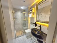 Koupelna v ubytování Taksim La Marino Hotel