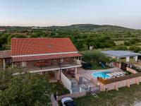 Bazén v ubytování Villa Dandelion ZadarVillas nebo v jeho okolí