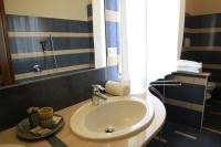 A bathroom at Relais Villa Borghetto