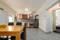 Kuchyň nebo kuchyňský kout v ubytování Villa Dandelion ZadarVillas