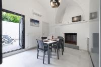 A television and/or entertainment centre at Nara Apartments 1 - Private Jacuzzi