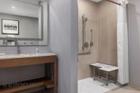 Hyatt Place Mississauga / Airport Corp Centerにあるバスルーム