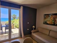 Posedenie v ubytovaní Corfu Glyfada Beach Apartment 22