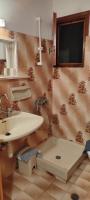 A bathroom at Papadioti Apartments