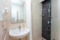 Kúpeľňa v ubytovaní Sunset Split Rooms