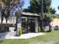 Vonkajšia záhrada v ubytovaní Patra Rooms Skala Prinou