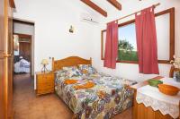 Postel nebo postele na pokoji v ubytování Villa Can Pinto by Villa Plus