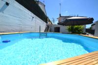 Bazén v ubytování Apartament Gina a 3 kms d Lloret de mar nebo v jeho okolí