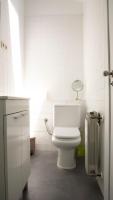 A bathroom at ÁTICO CENTRO HISTÓRICO MADRID