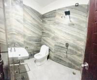 Ein Badezimmer in der Unterkunft Hotel Green Apple BAREILLY
