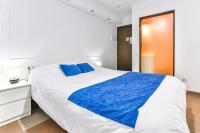 Posteľ alebo postele v izbe v ubytovaní Laramond Barcelona Rooms