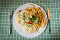 Jídlo v hotelu nebo okolí