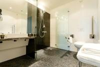 Kúpeľňa v ubytovaní Motel One Barcelona-Ciutadella