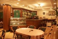The lounge or bar area at Hotel Residence Veliero