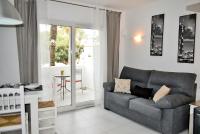 Posedenie v ubytovaní Anacasa Oasis Beach II Marineta AP2116