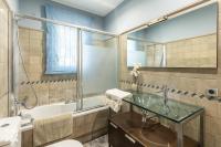 Kúpeľňa v ubytovaní Villa Bernia by Abahana Villas