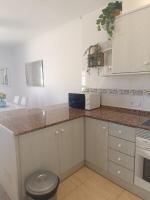 Kuchyňa alebo kuchynka v ubytovaní Bahia de Vera Apartamento Monica