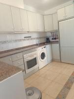 Kuchyňa alebo kuchynka v ubytovaní Bahia de Vera Apartamento Monica