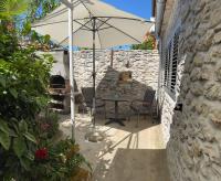 Patio alebo iná vonkajšia časť ubytovania Eleonora Apartments