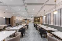 En restaurant eller et andet spisested på Atour Hotel Suzhou New District Huaihai Street