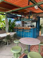 Εστιατόριο ή άλλο μέρος για φαγητό στο B 48 Living by B Rent