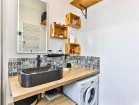 Kuchyňa alebo kuchynka v ubytovaní Chaleureux logement-centre ville-proche gare-plage